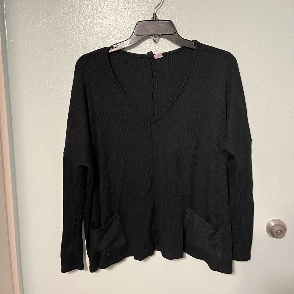 BDG oversized pocket vneck long sleeve